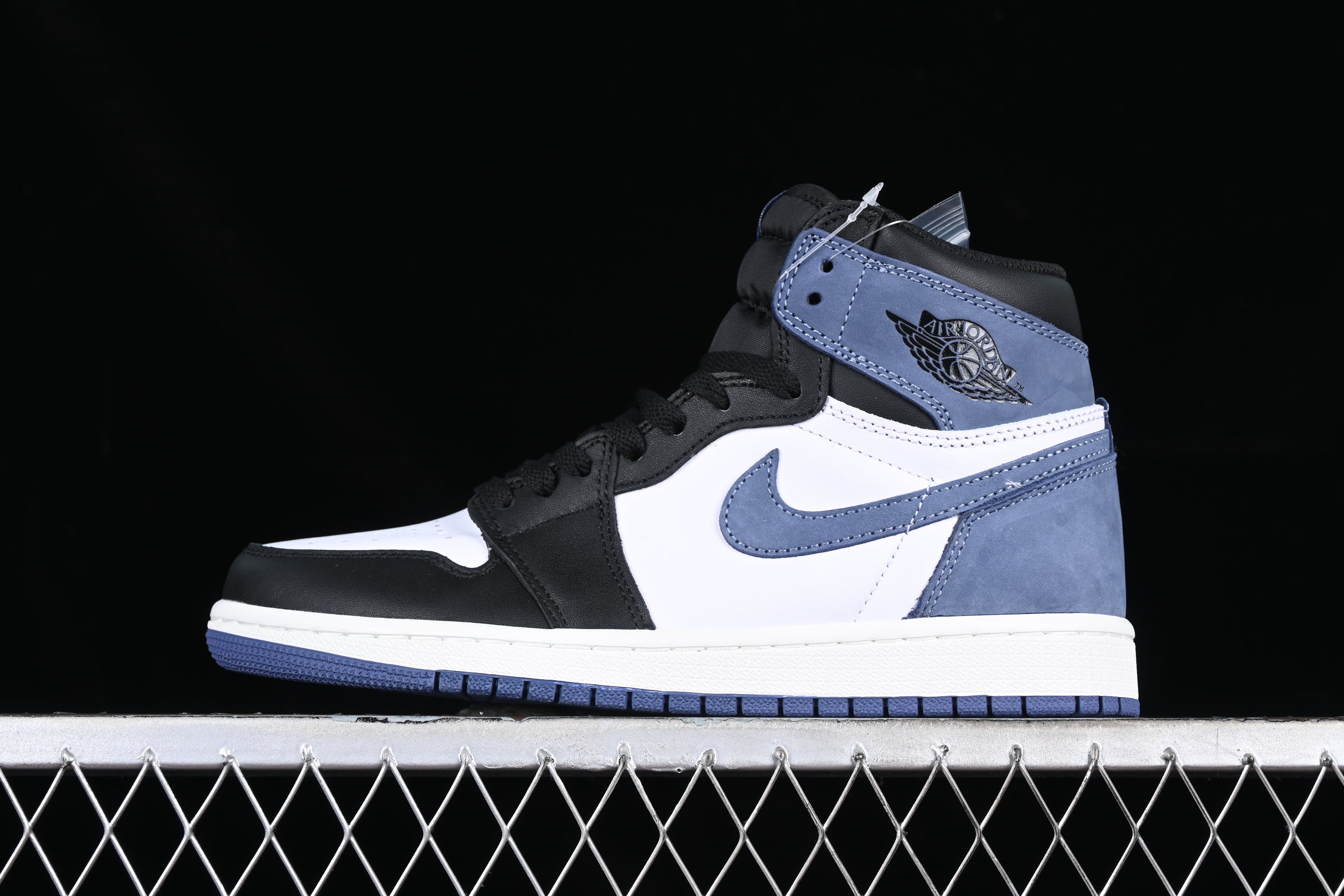 Jordan 1 Blue Moon