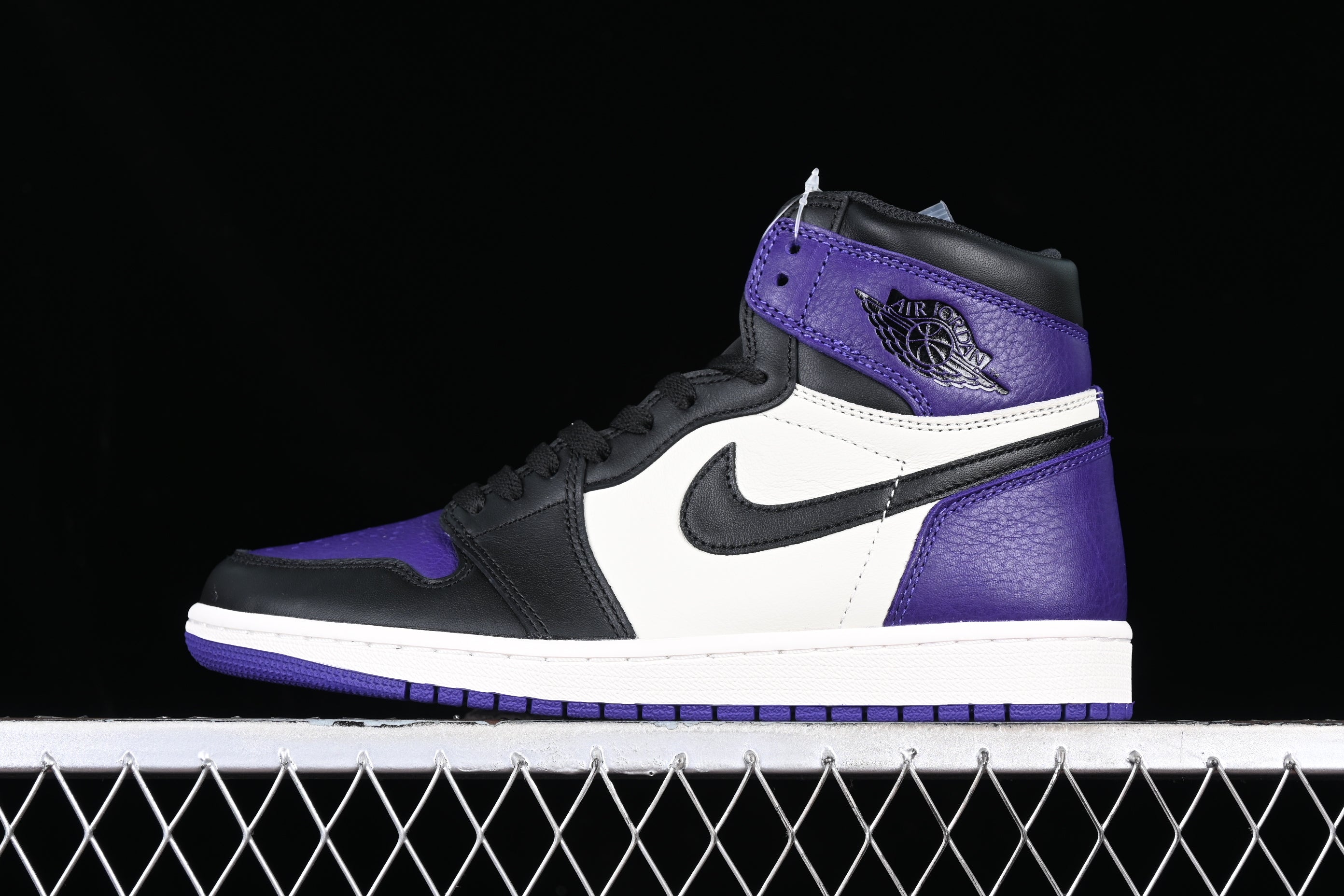 Jordan 1 Court Purple
