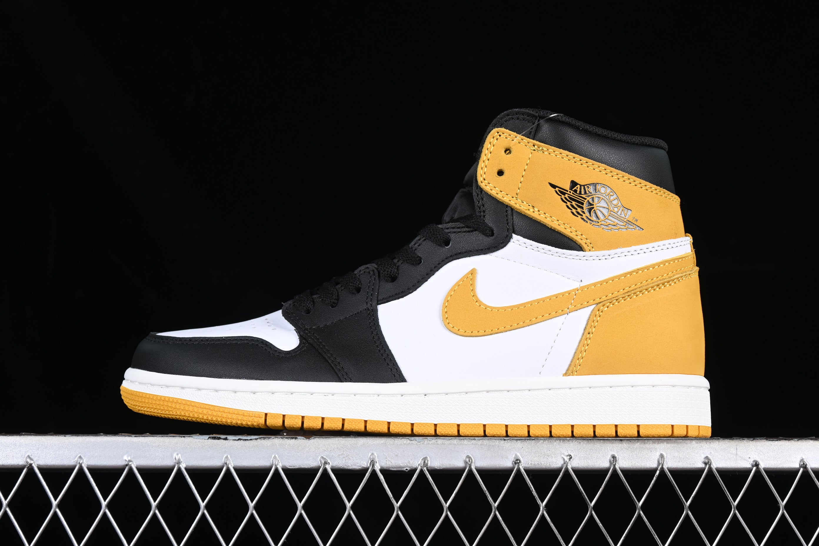Jordan 1 Yellow Ochre