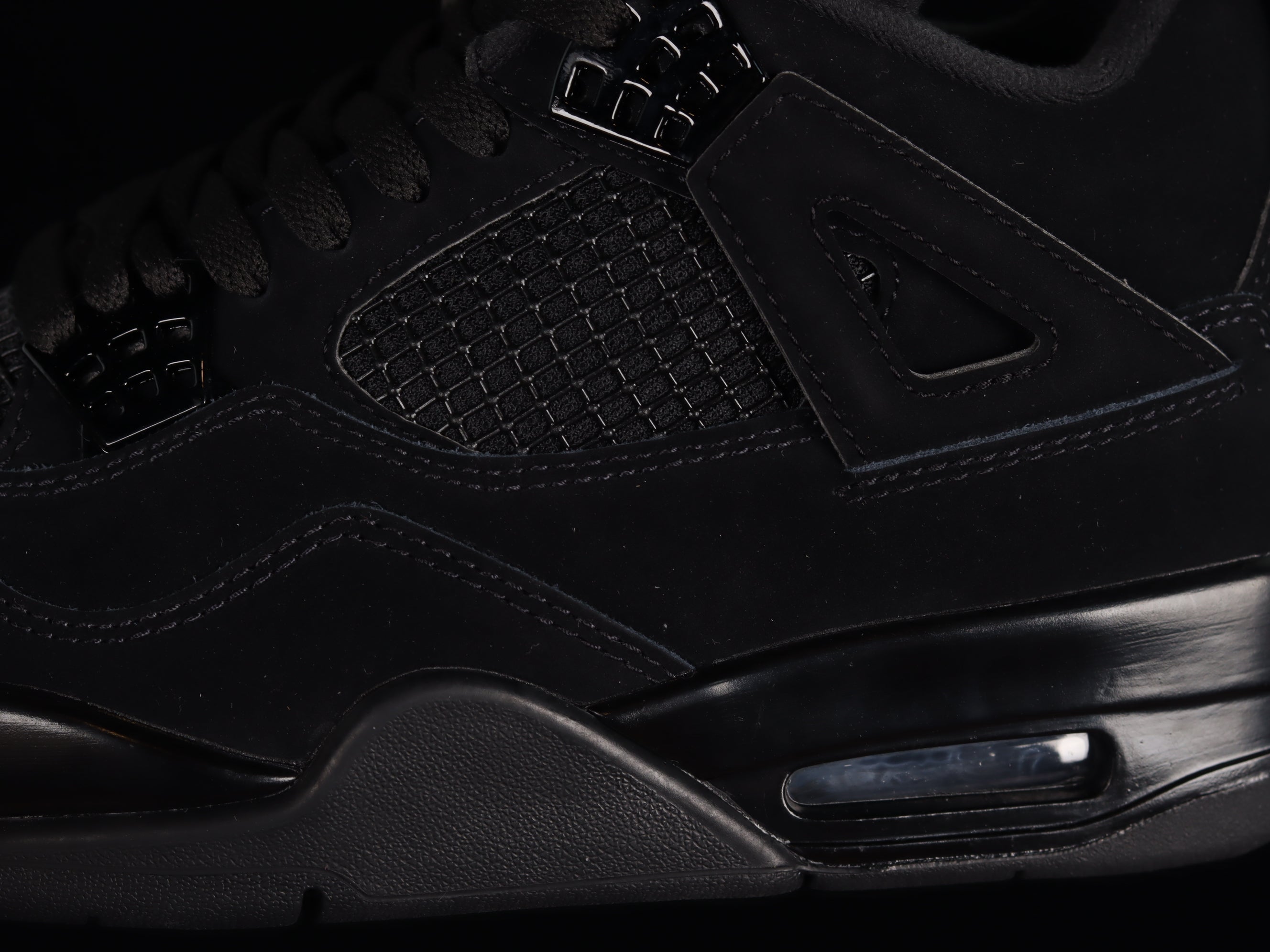 Jordan 4 Black Cat