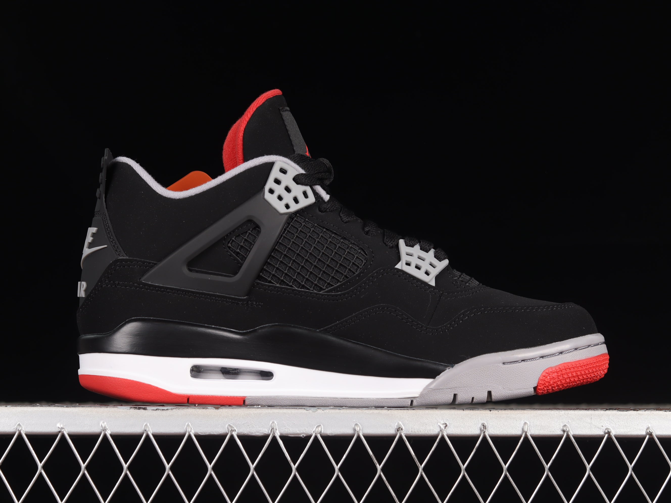 Jordan 4 Bred