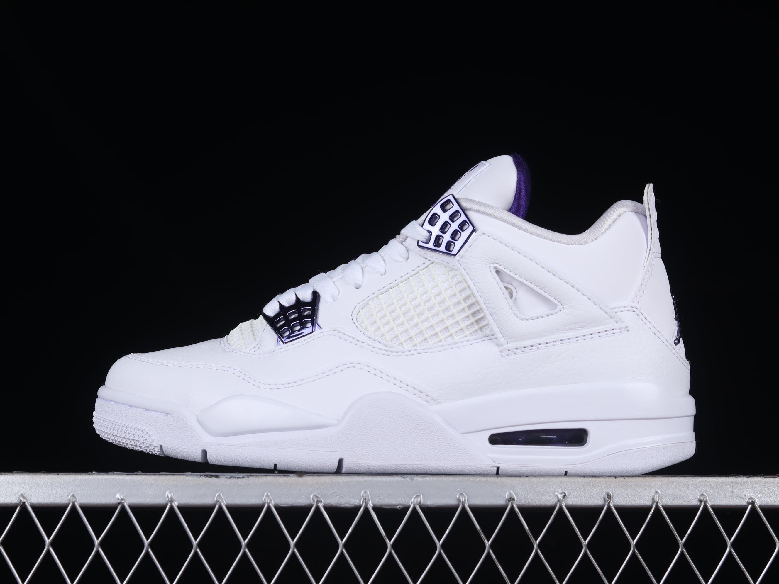 Jordan 4 Metallic Purple