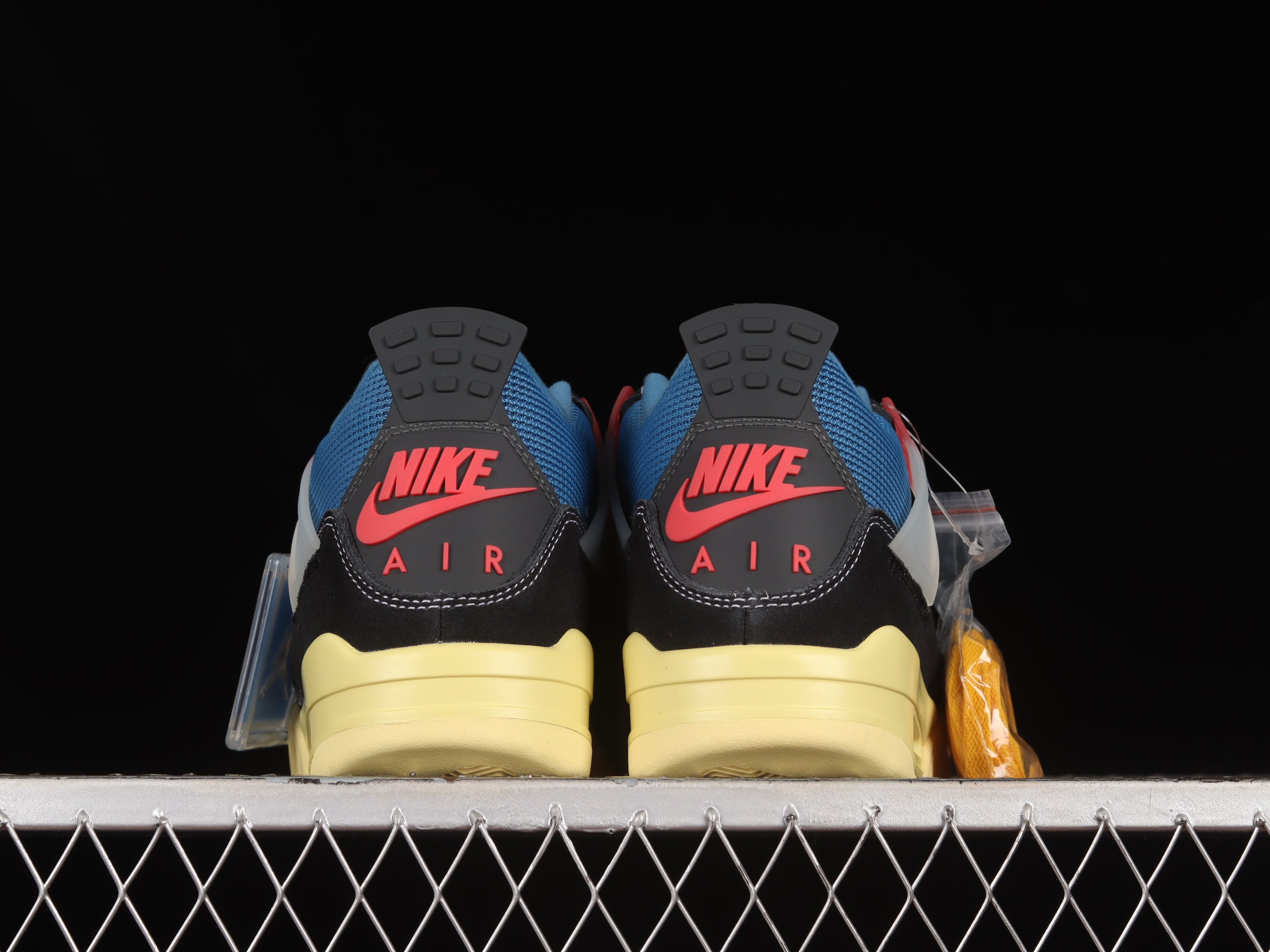 Jordan 4 Union Off Noir