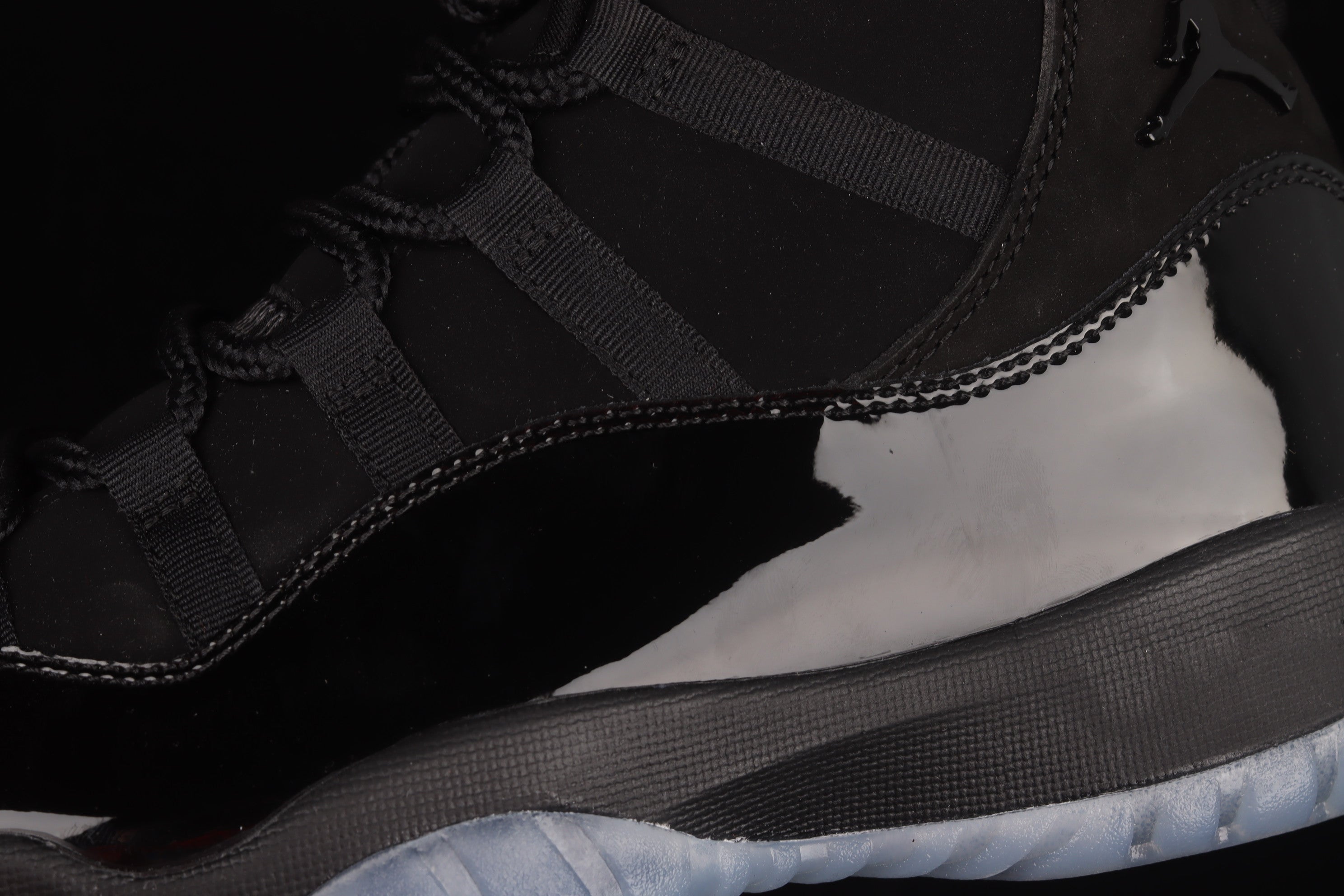 Jordan 11 Cap and Gown