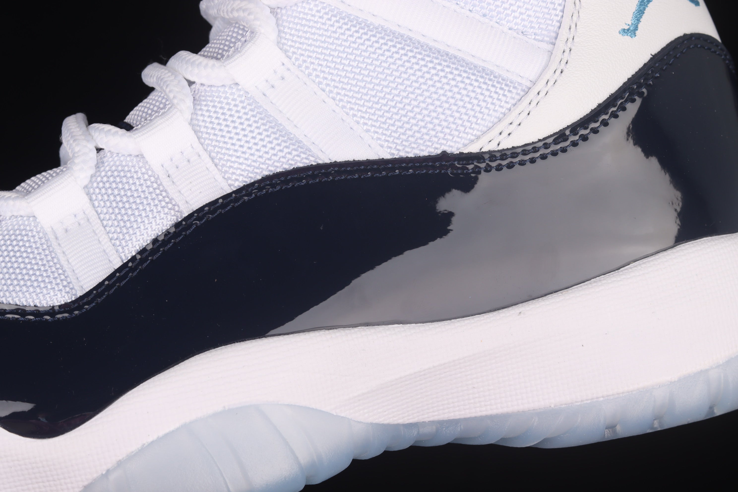 Jordan 11 UNC Win Like 82