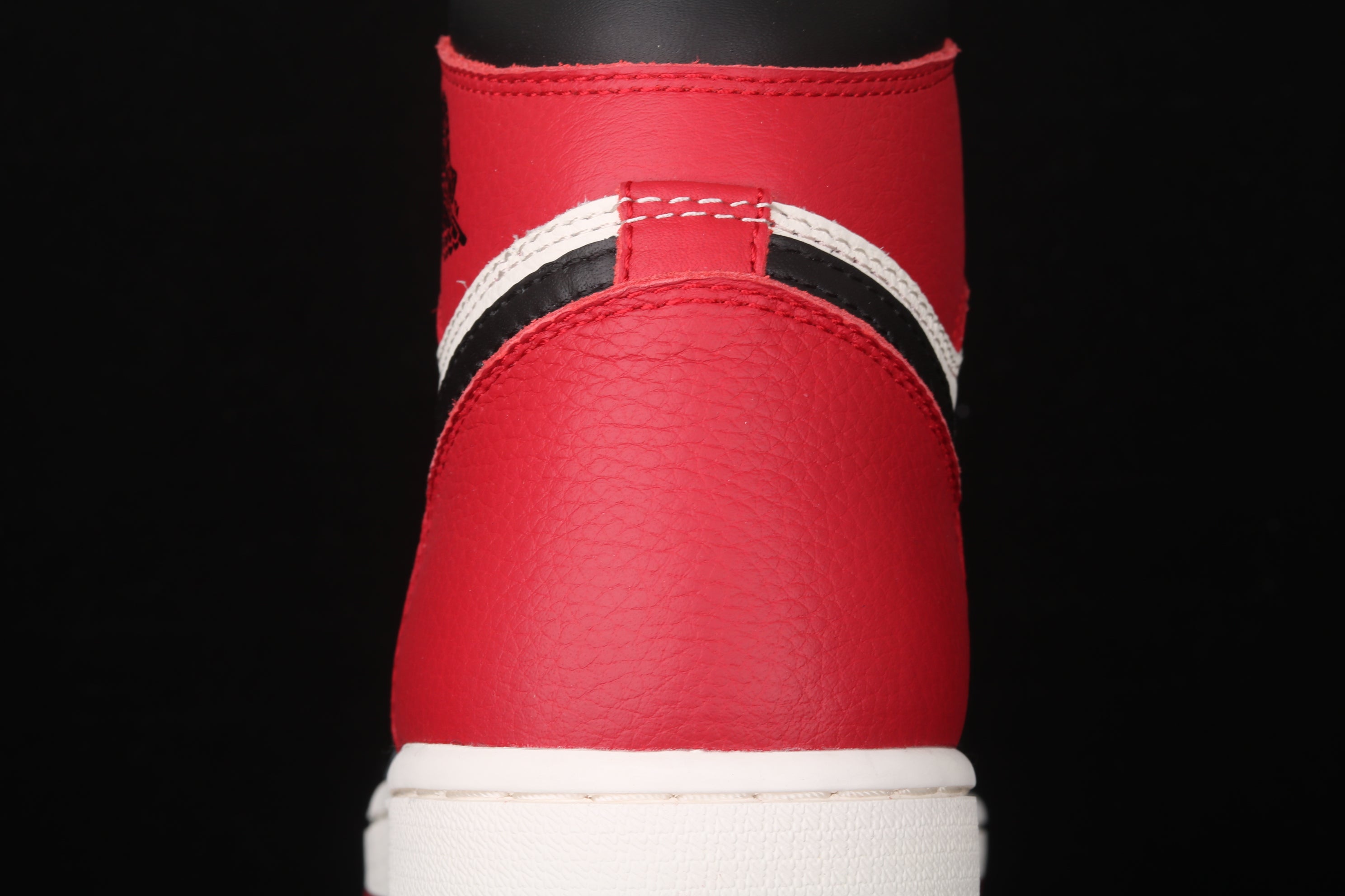 Jordan 1 Bred Toe