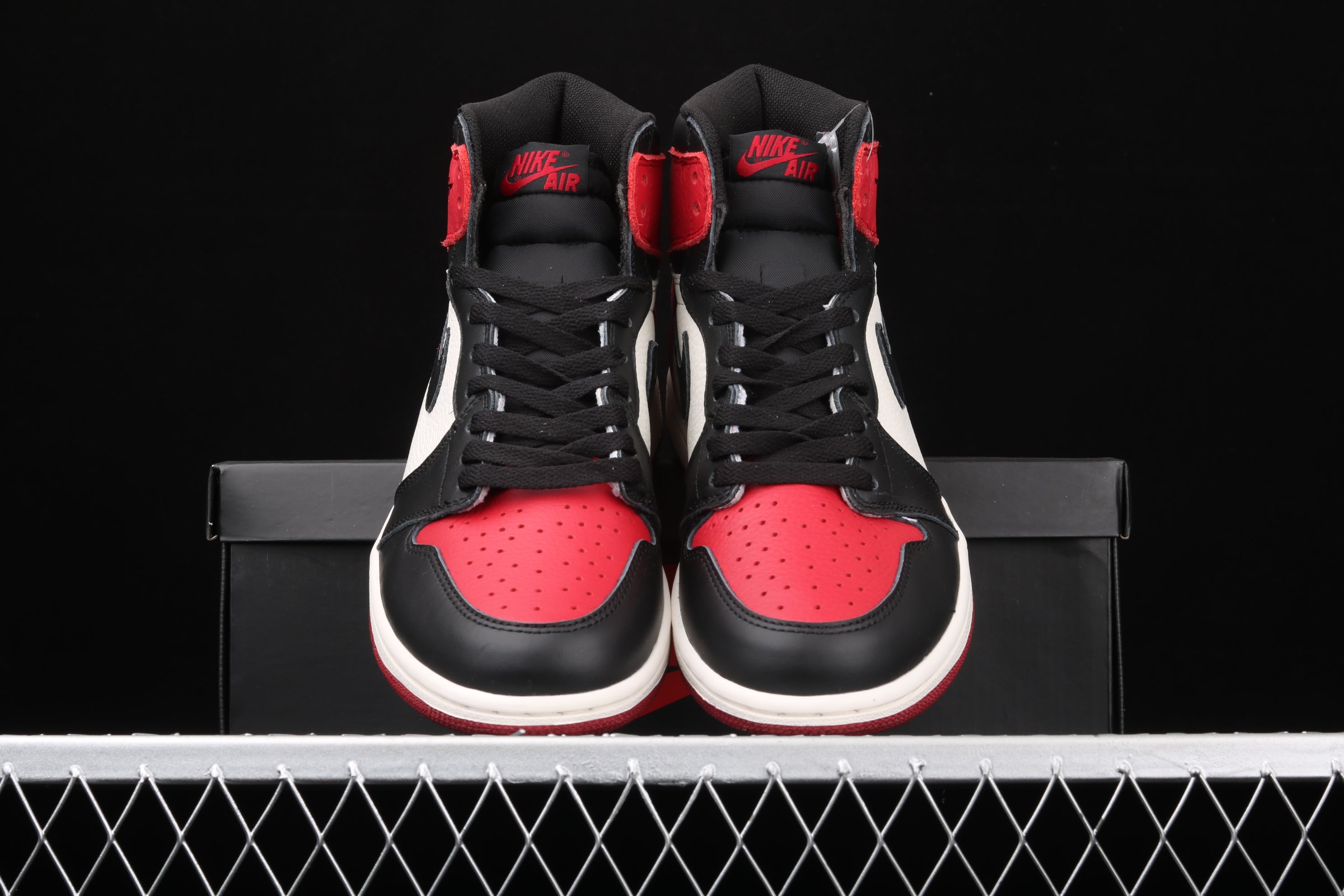 Jordan 1 Bred Toe