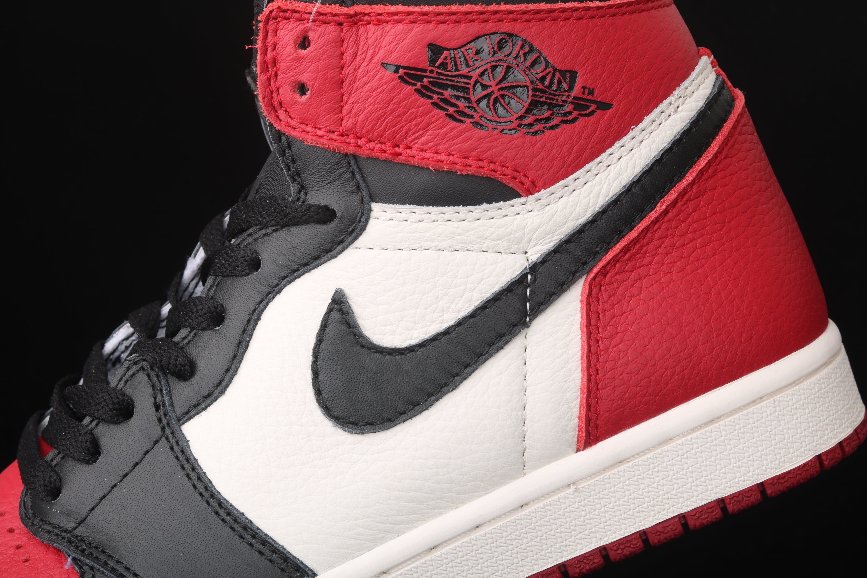 Jordan 1 Bred Toe