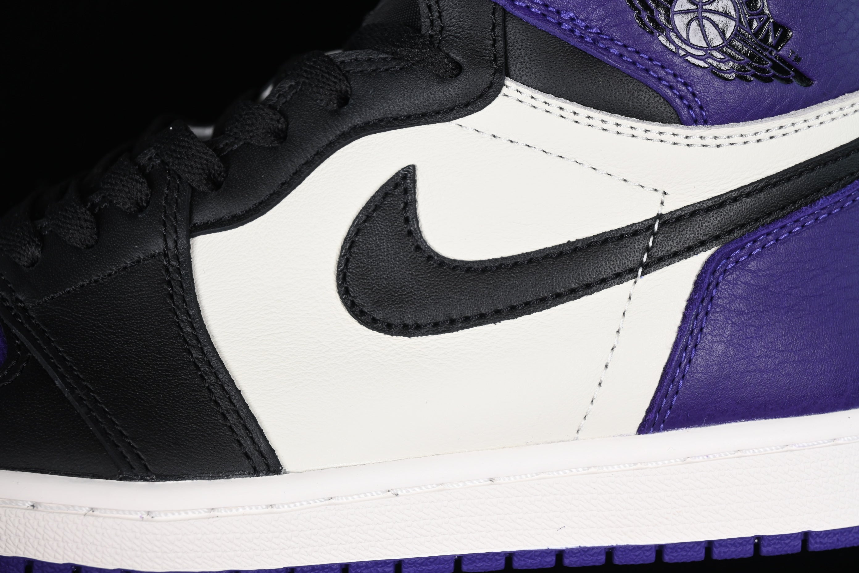 Jordan 1 Court Purple