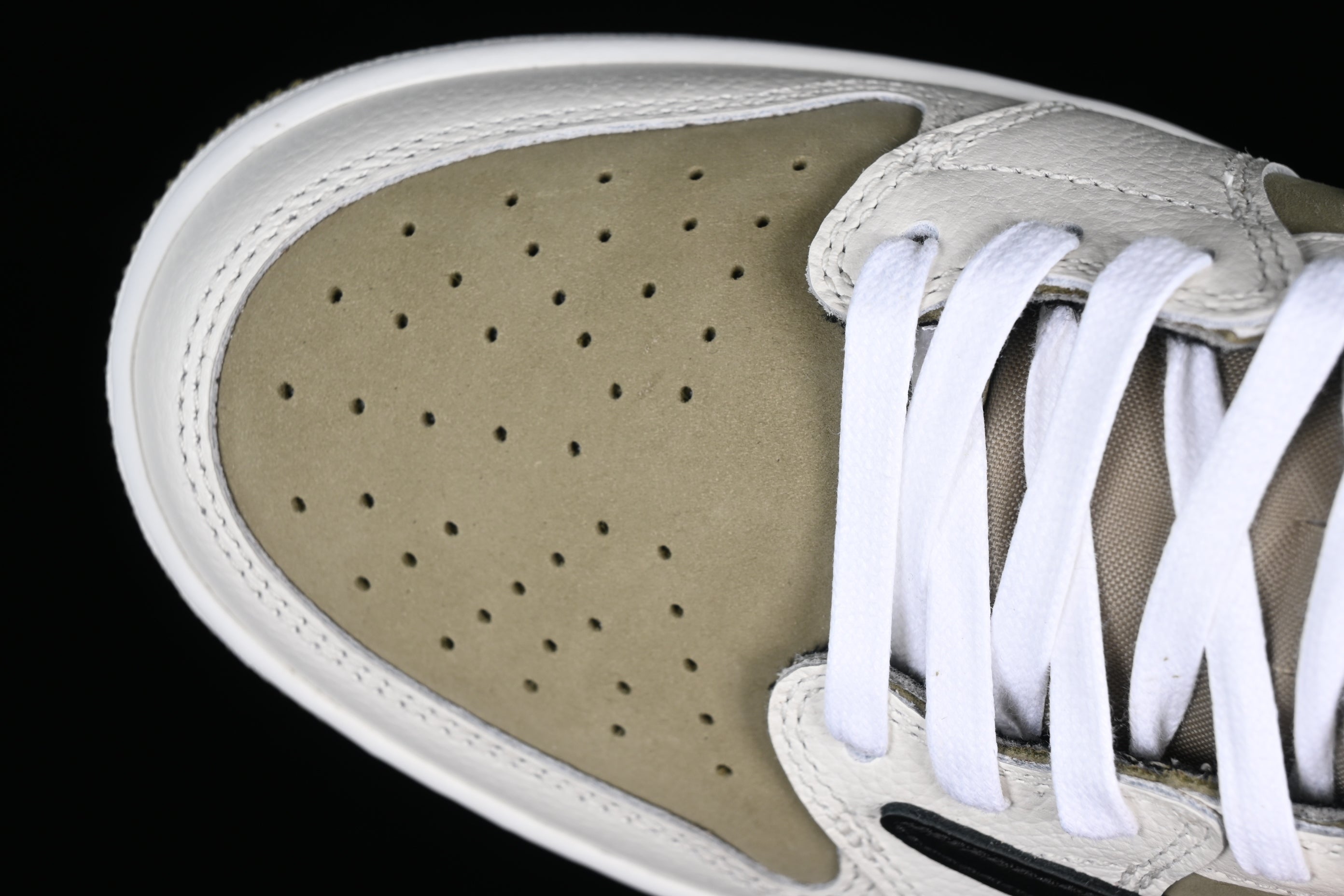 Jordan 1 Golf Travis Scott Neutral Olive