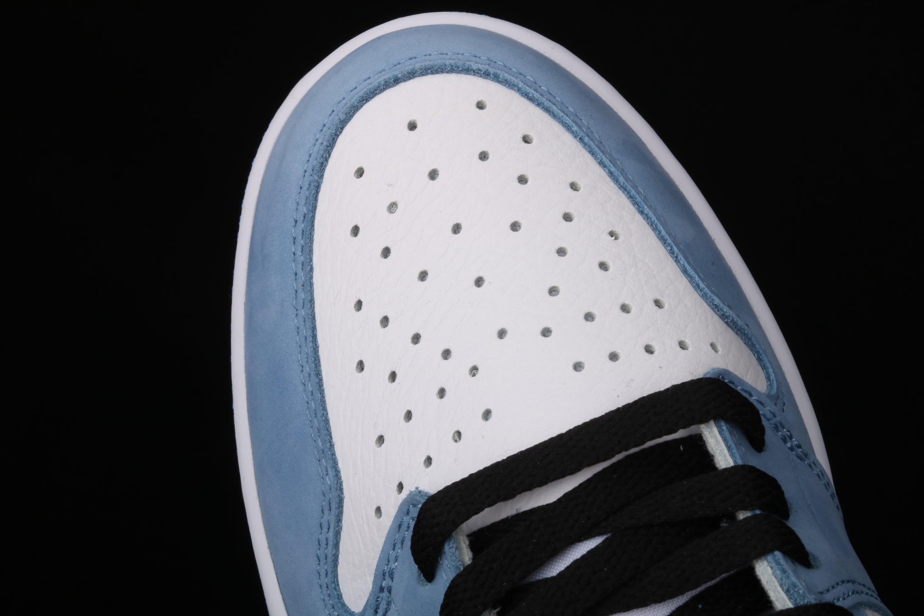 Jordan 1 University Blue