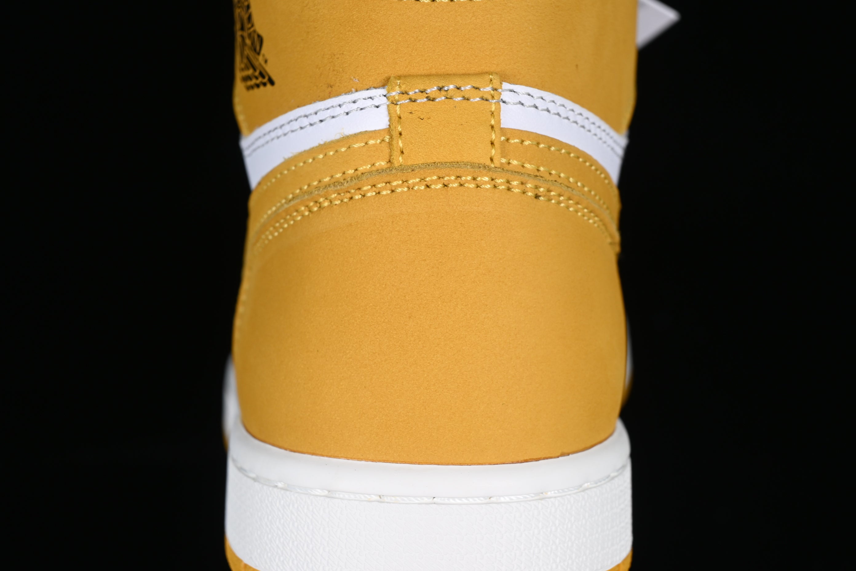 Jordan 1 Yellow Ochre