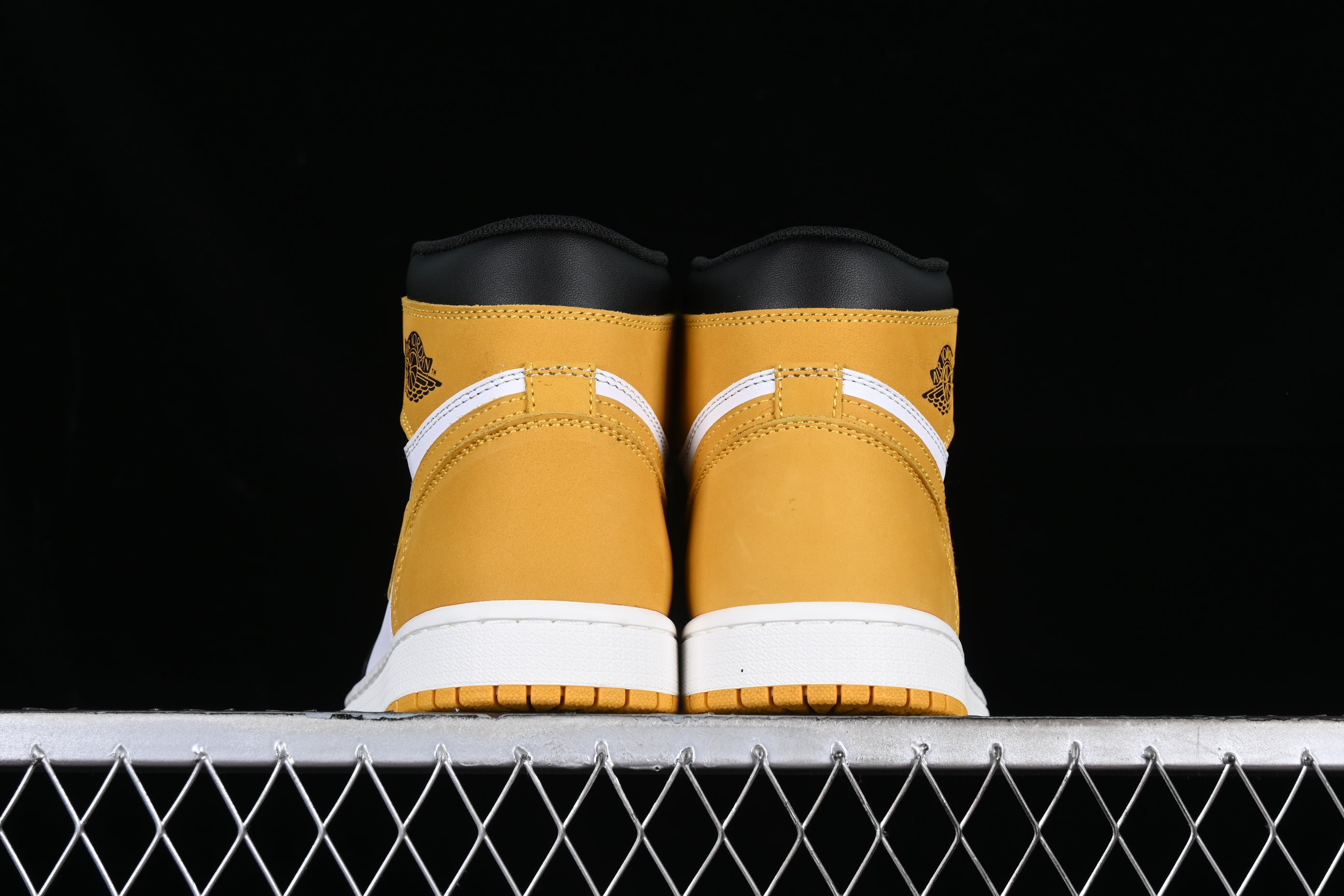 Jordan 1 Yellow Ochre