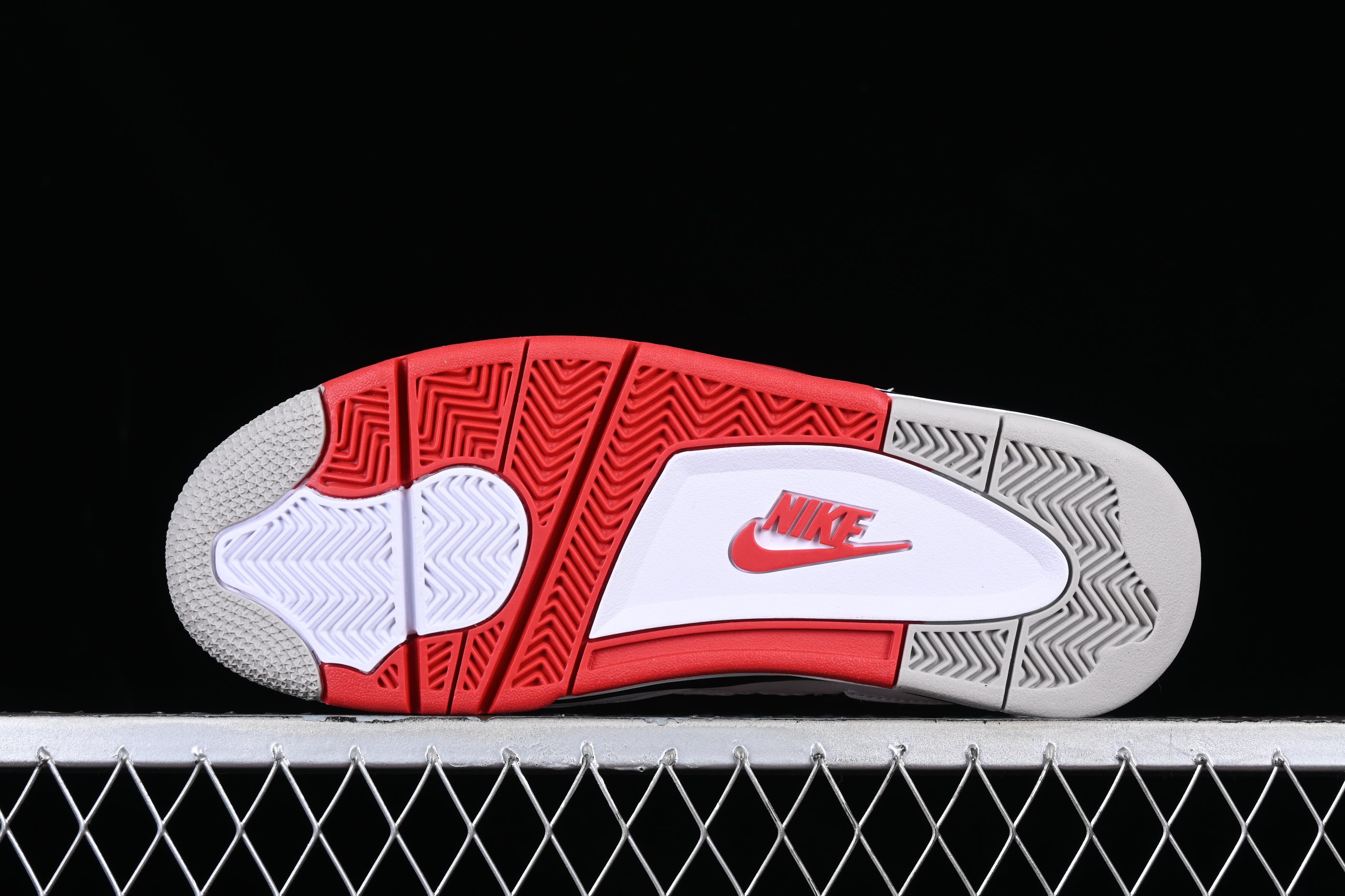 Jordan 4 Fire Red