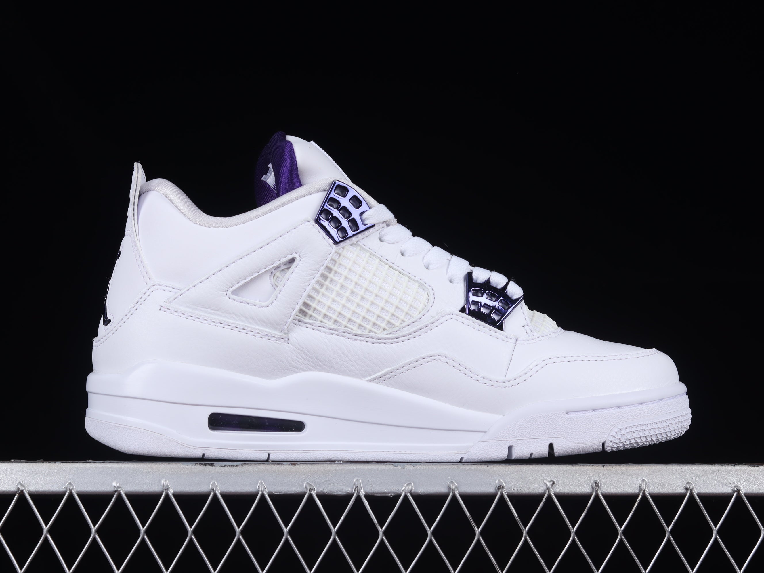Jordan 4 Metallic Purple