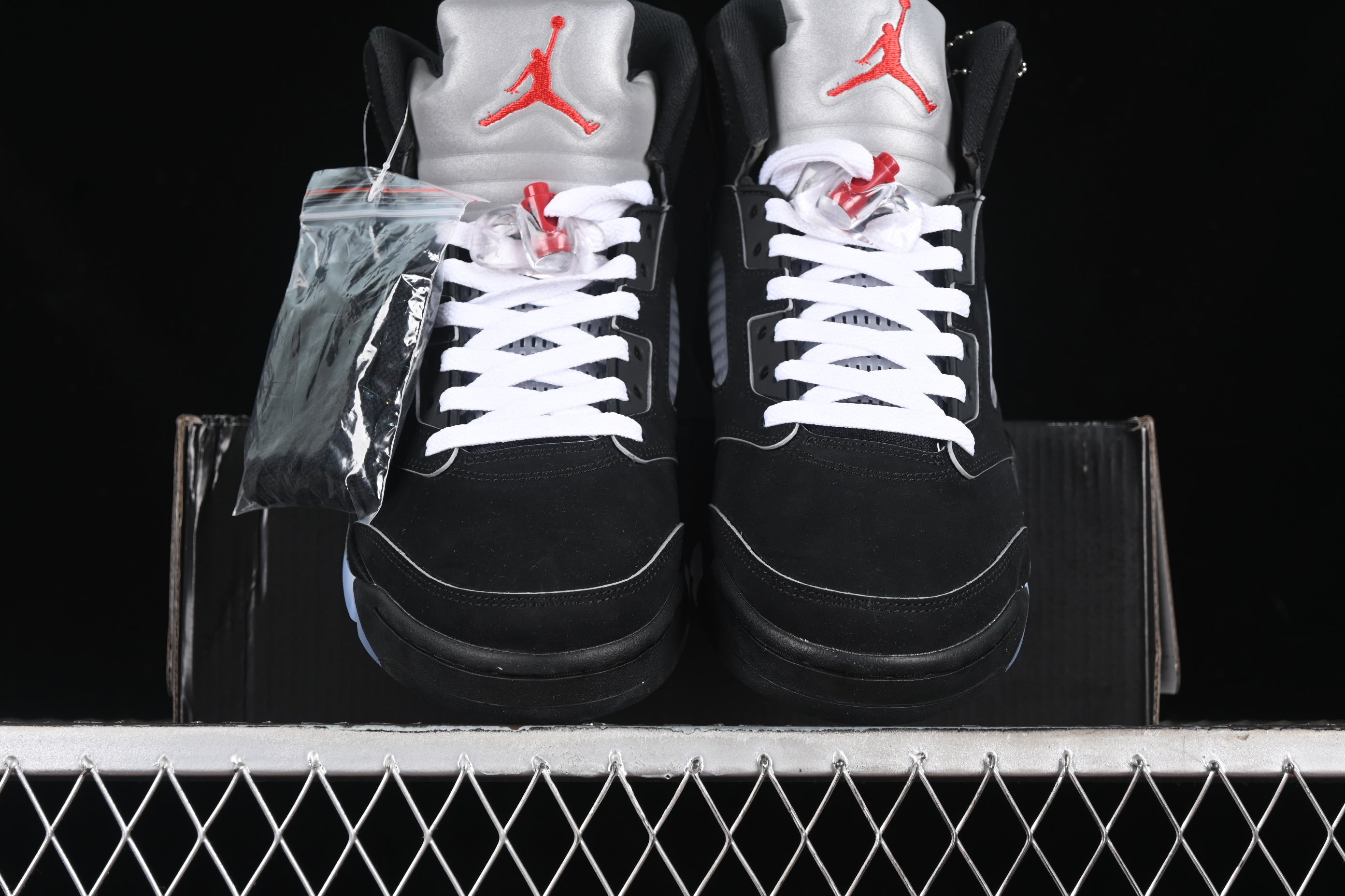 Jordan 5 Black Metallic Reimagined