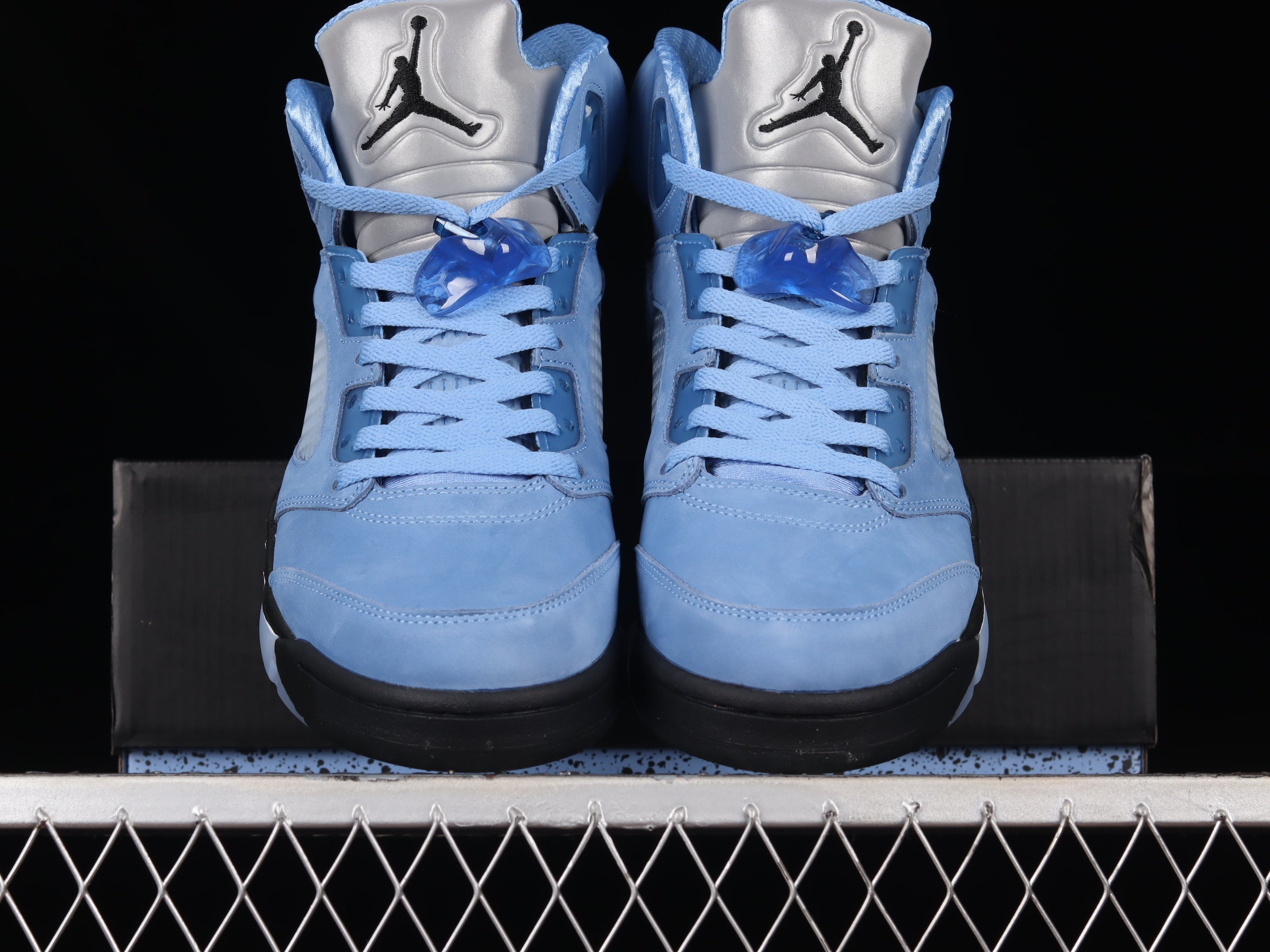 Jordan 5 UNC University Blue