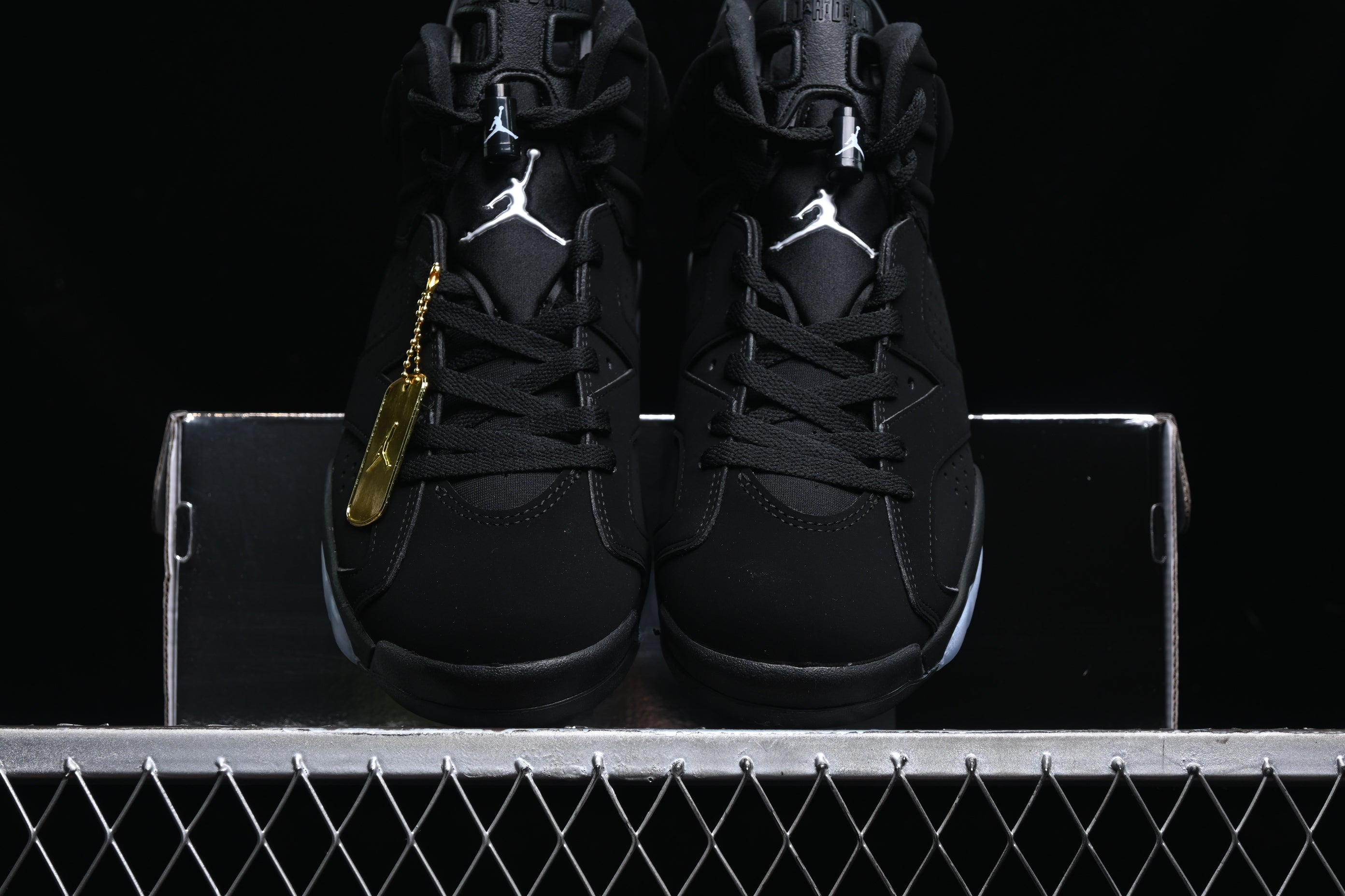 Jordan 6 Chrome