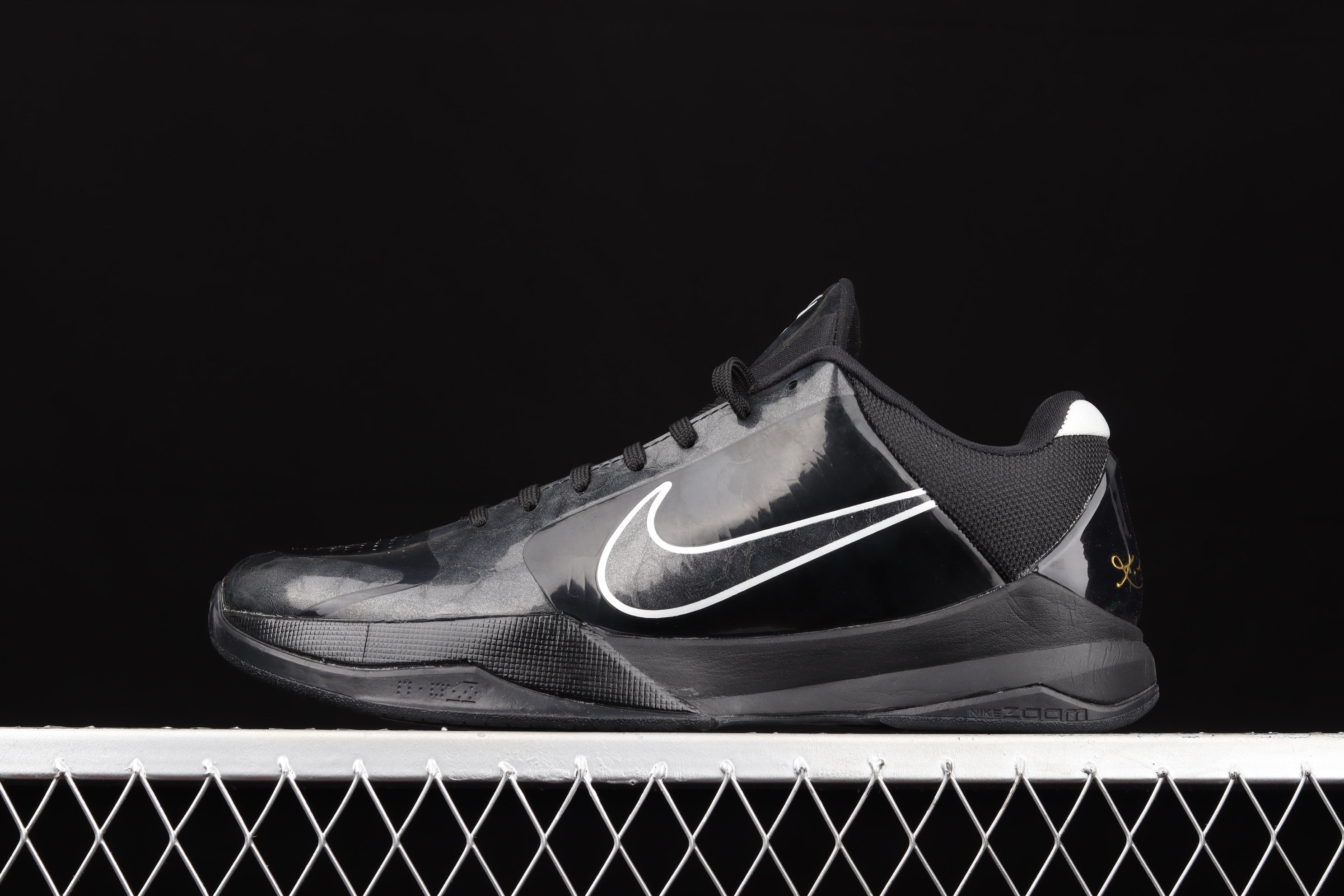 Nike Kobe 5 Blackout