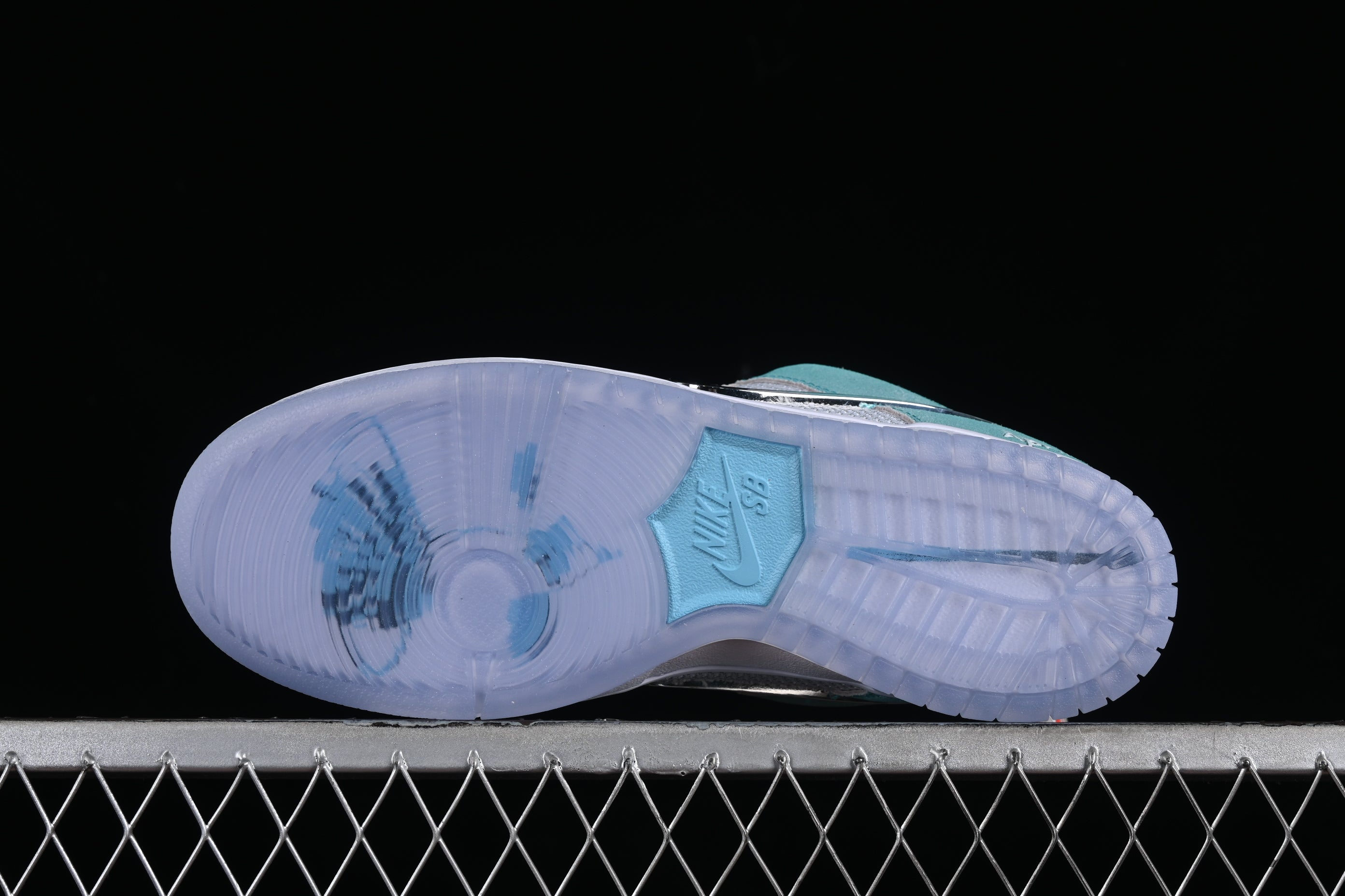 Nike SB Dunk April Skateboards