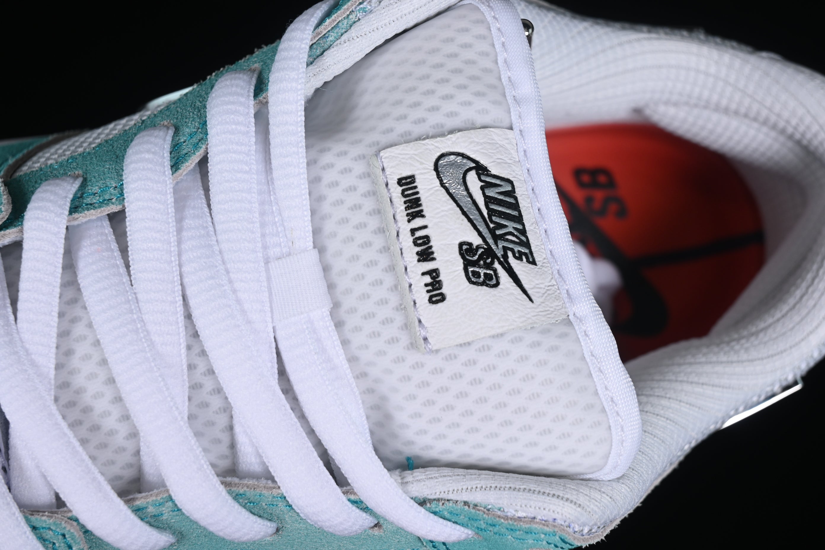Nike SB Dunk April Skateboards