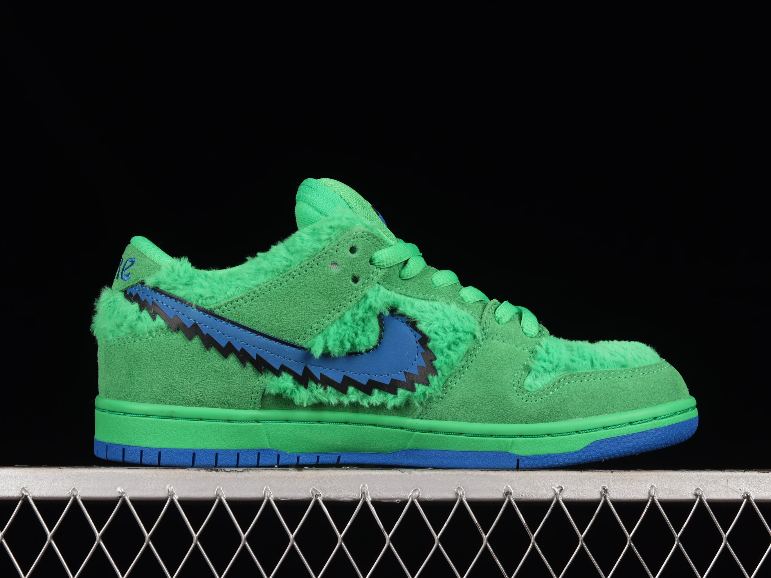 Nike SB Dunk Grateful Dead Bears Green