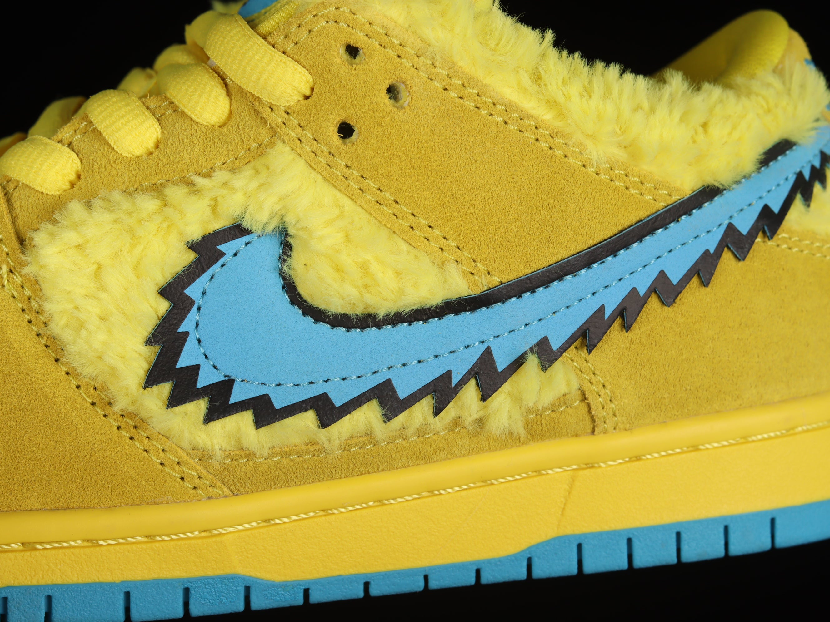 Nike SB Dunk Grateful Dead Bears Opti Yellow