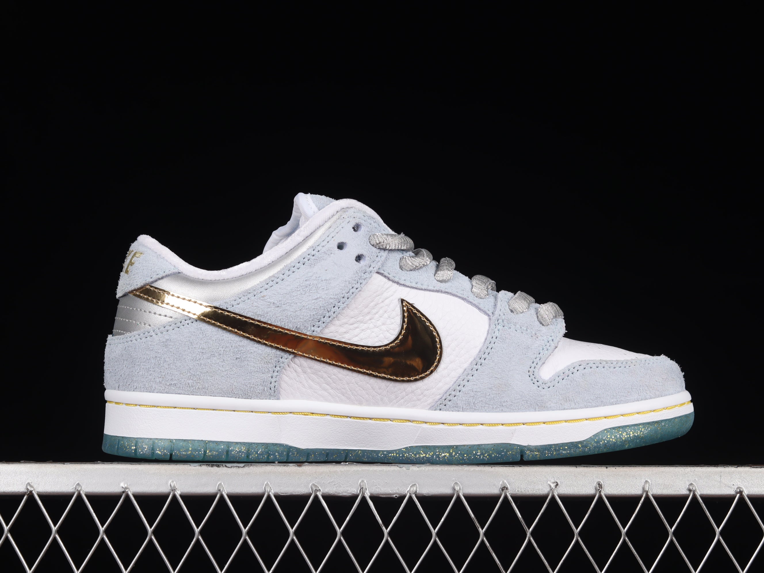 Nike SB Dunk Sean Cliver
