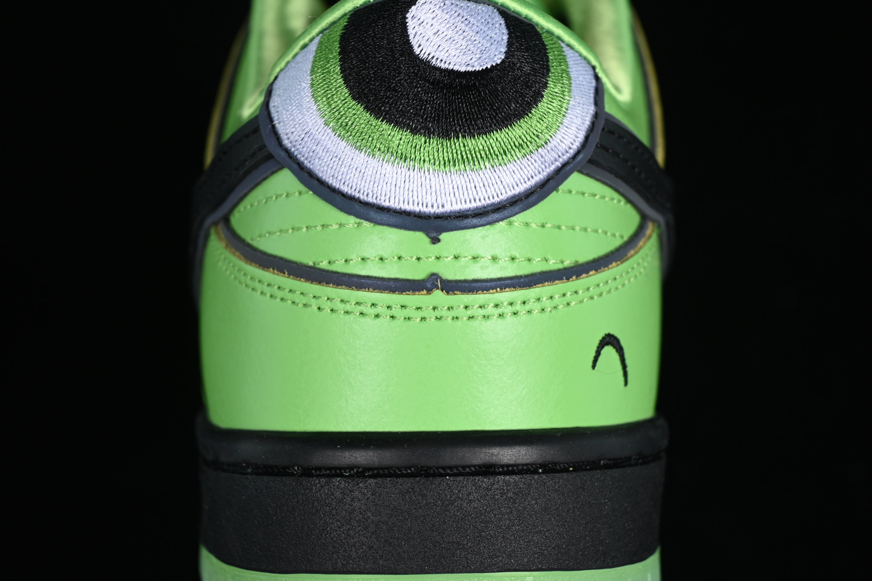 Nike SB Dunk The Powerpuff Girls Buttercup