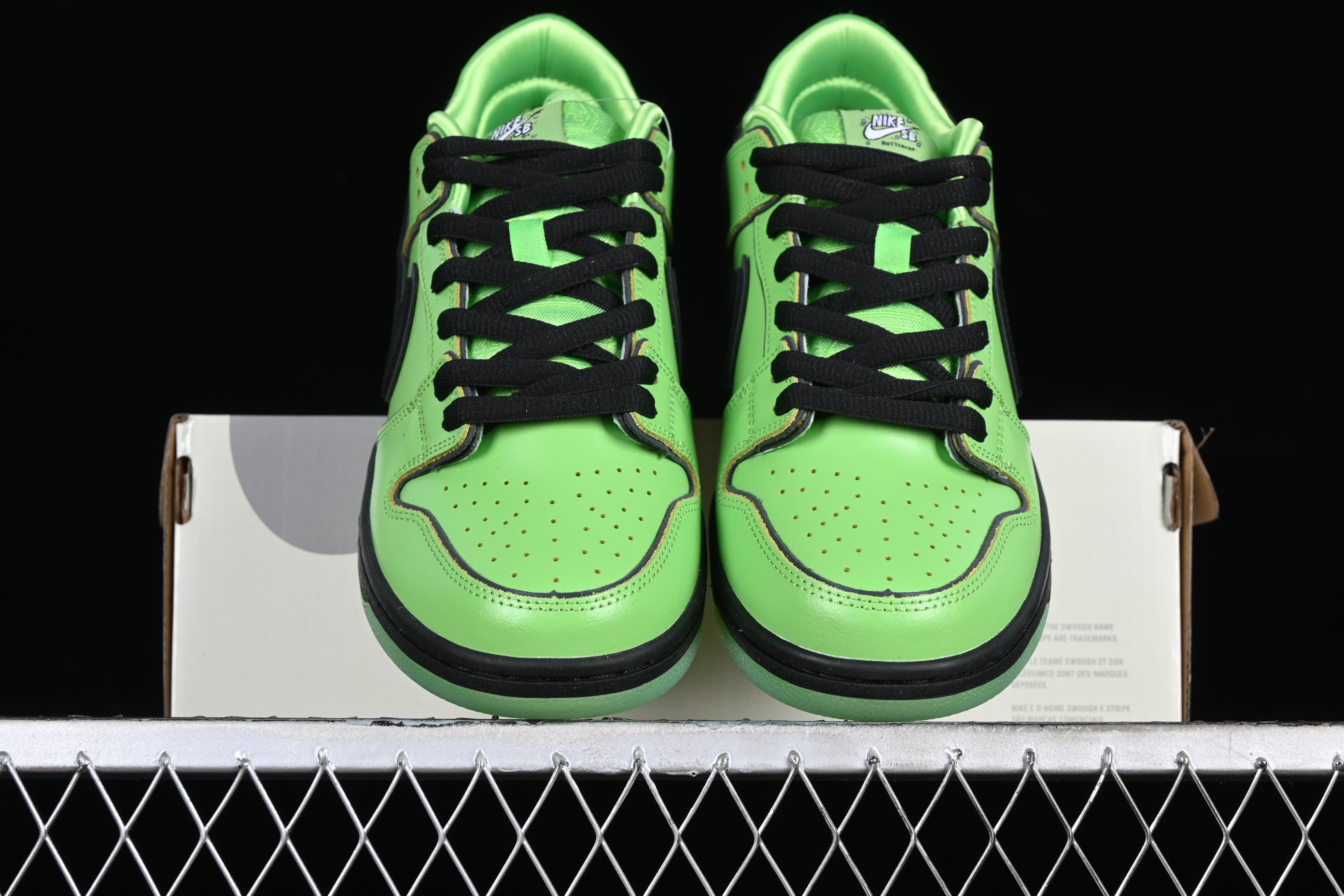 Nike SB Dunk The Powerpuff Girls Buttercup