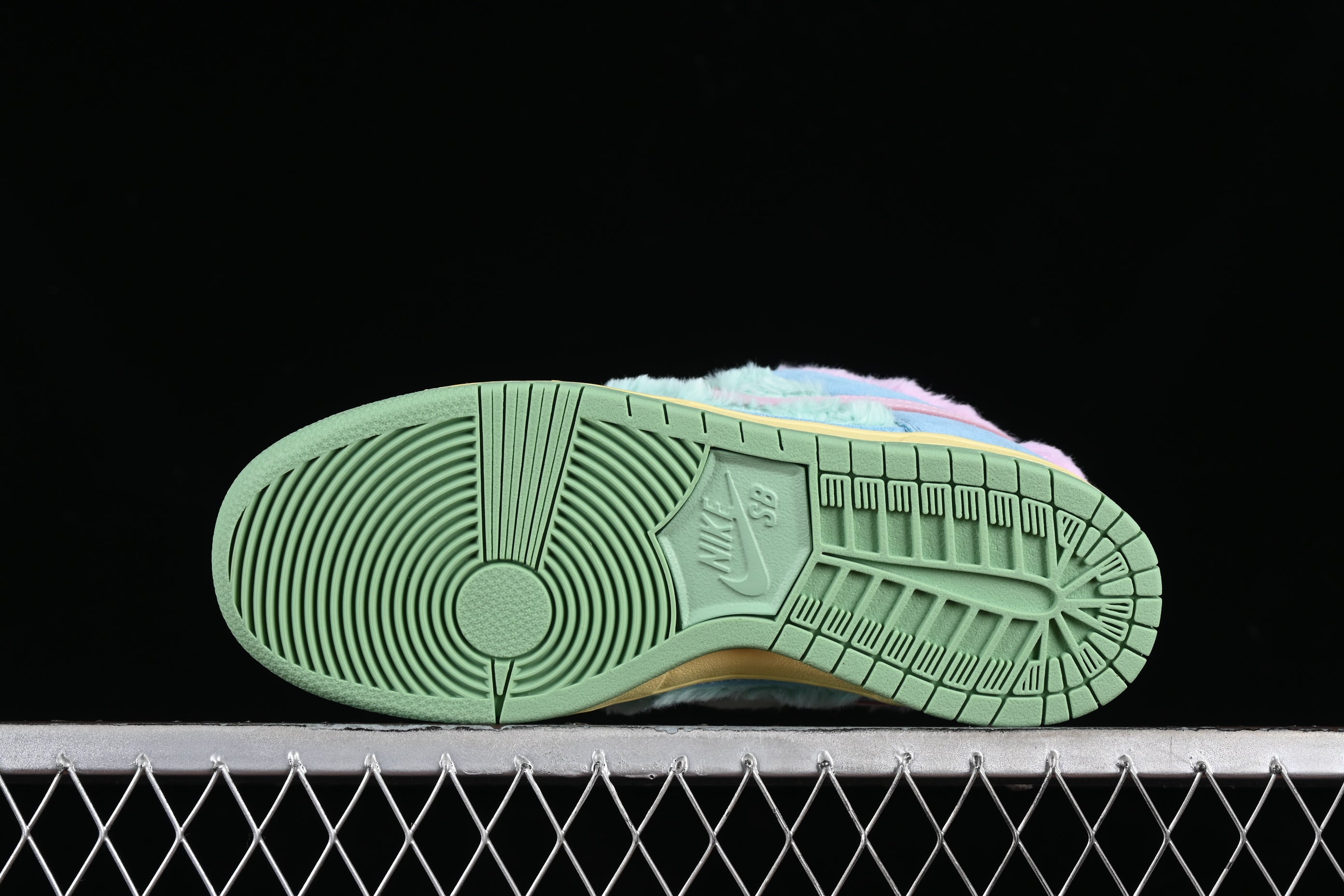 Nike SB Dunk Verdy Visty